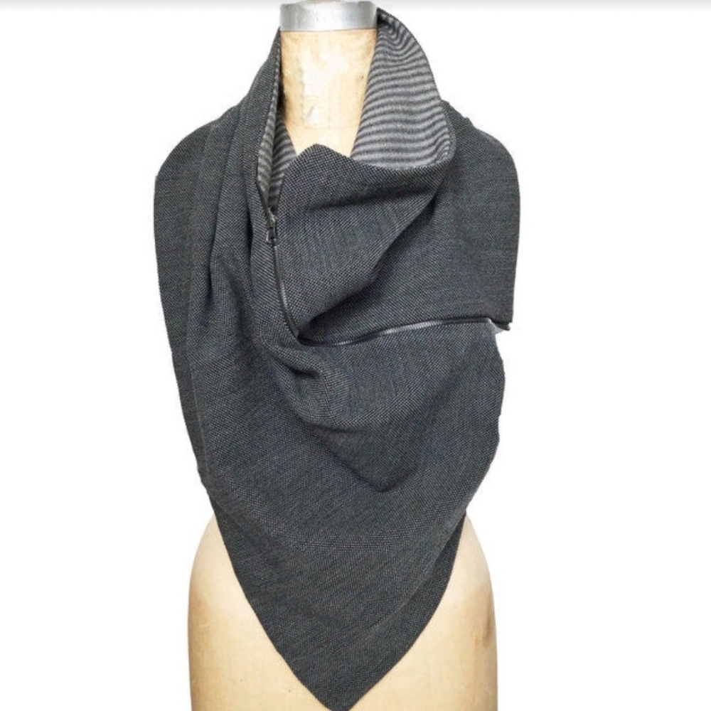 Multifunctional Scarf/skirt/wrap byMel En Stel